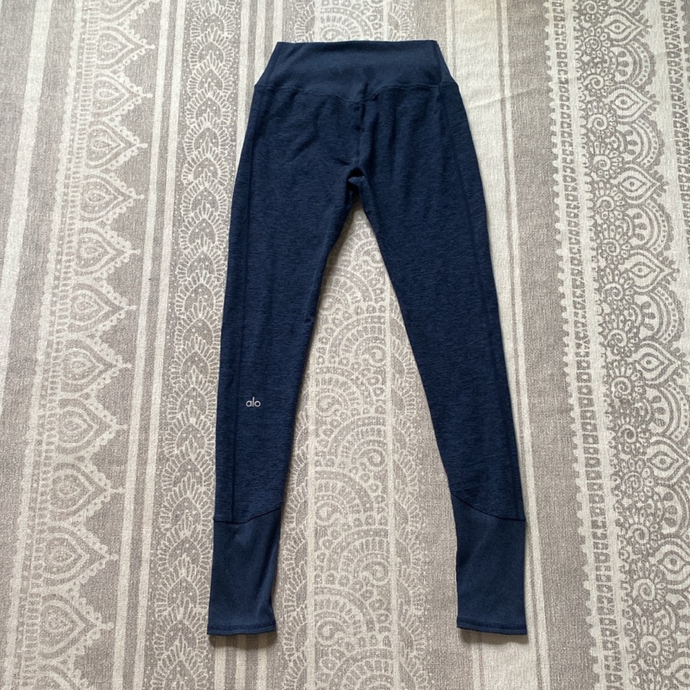 Alo Yoga Alosoft Leggings - Picture 7 of 11